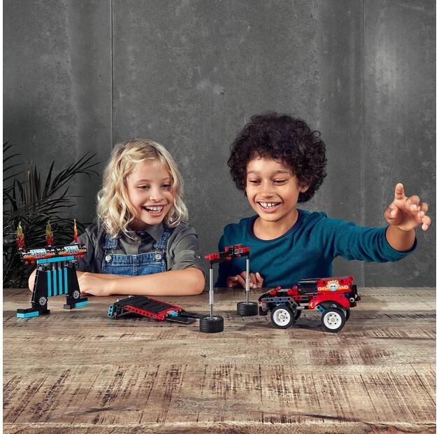 LEGO Technic 42106 Фургон и каскадерский мотоцикл