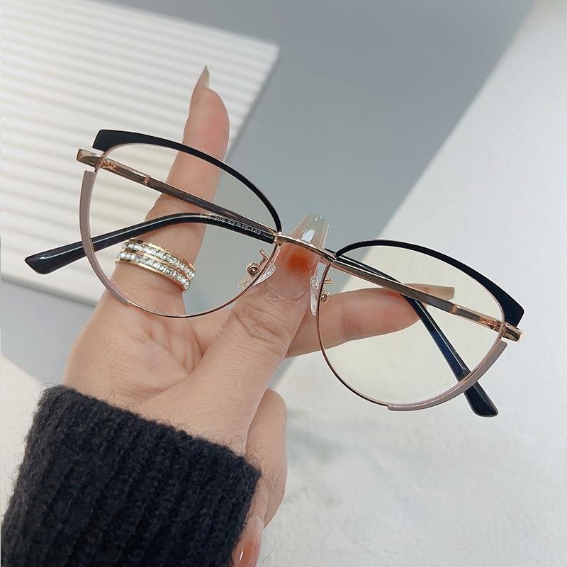 YIMARUILI Fashion Trend Women Cat Eye Optical Prescription Glasses Round Small Anti-UV Myopia Hyperopia Progressive Eyeglasses