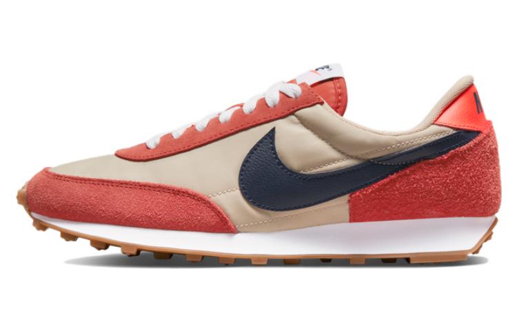 Nike Daybreak  Cinnabar Sanddrift Gum  Women s CK2351-605 36.5