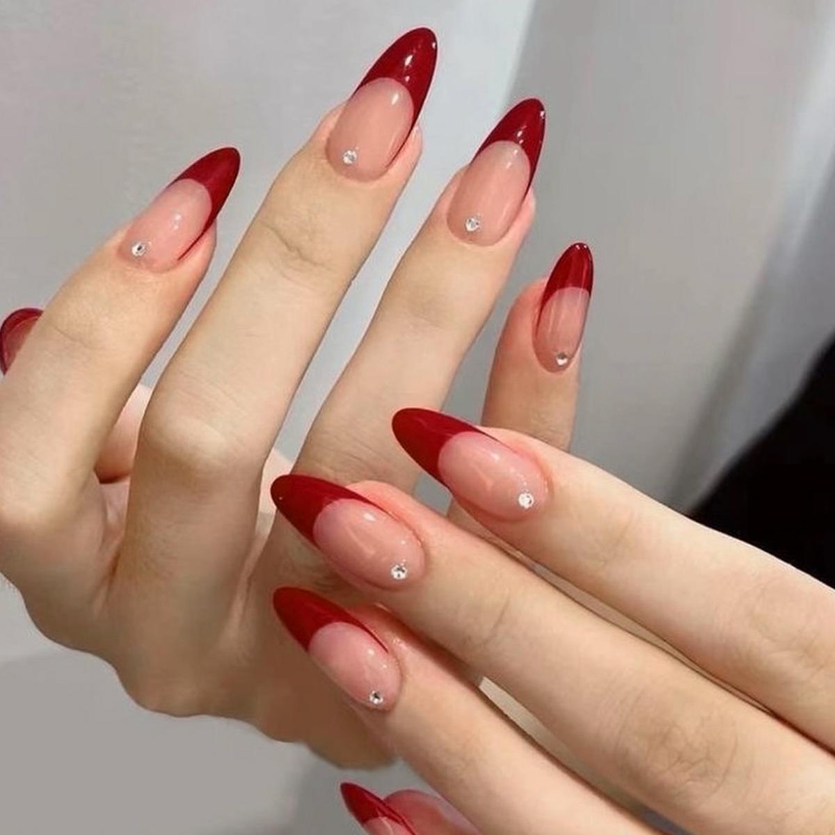 

Almond-Shaped Rhinestone Nail Art Patches – Removable False Nails