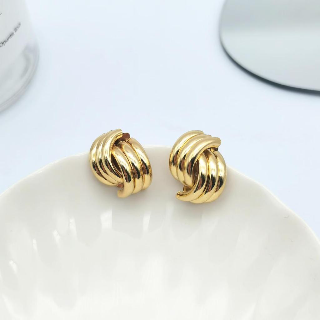 Gold-Tone Geometric Twist Earrings: Fashionable and Versatile Multi-Layer Braided Earrings for Women.