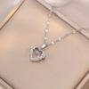 Moderna y Lujosa Cadena para Clavícula de Acero Inoxidable, Personalizable y Versátil, con Colgante de Ostra y Perla en Forma de Corazón de Melocotón