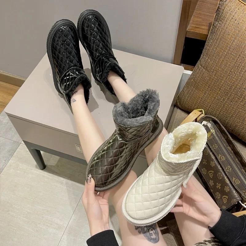Fashion Women Snow Boots Winter Warm Plush Boots Women Waterproof Slip-on Women Shoes Flat Casual Winter Shoes Ankle Boots For