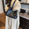New woven bag women's fashion retro high-end sense large capacity texture commuter hollow shoulder bag tote bag