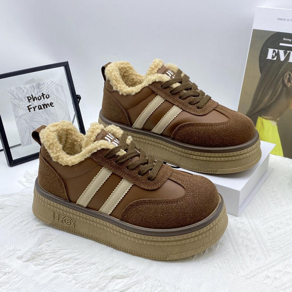 Hong Kong Style Retro Moral Training Shoes Women's 2025 New Winter Velvet Thick-soled Heightening Thermal Cotton Shoes Sports and Leisure Board Shoes