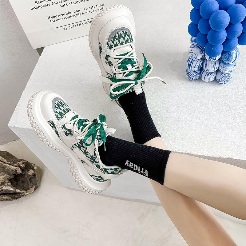 Женские кроссовки — фото 4