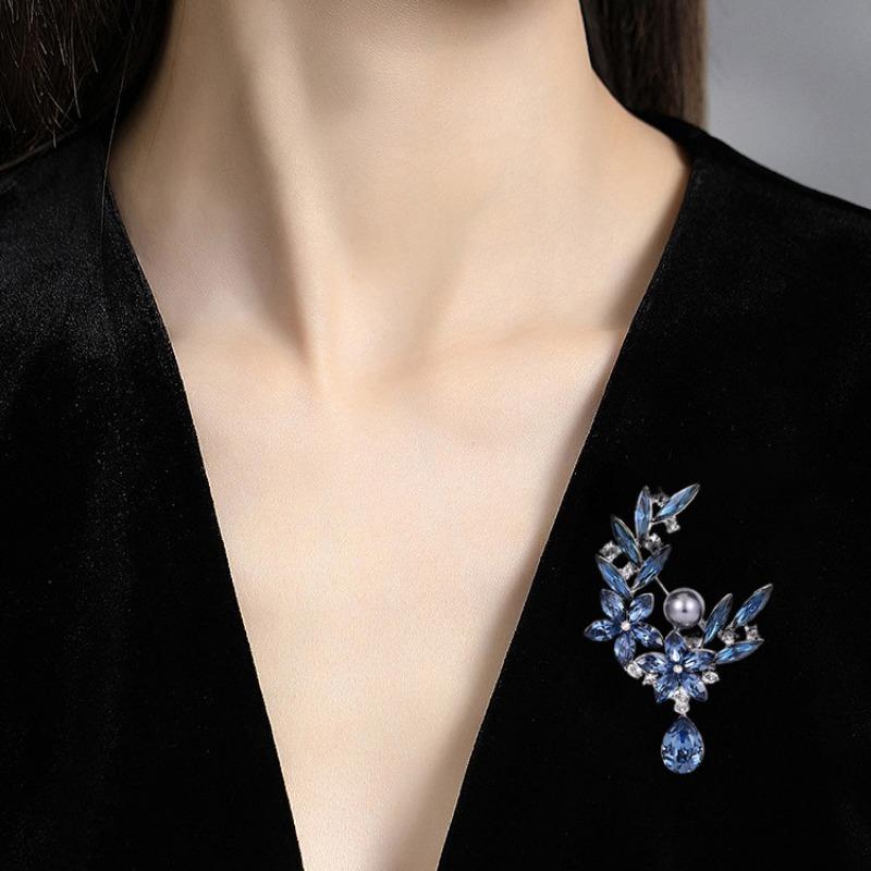 Kryształowa Broszka w Kształcie Kwiatu, Luksusowa i Elegancka Broszka z Perłą dla Kobiet, Broszka z Poczucie Designu