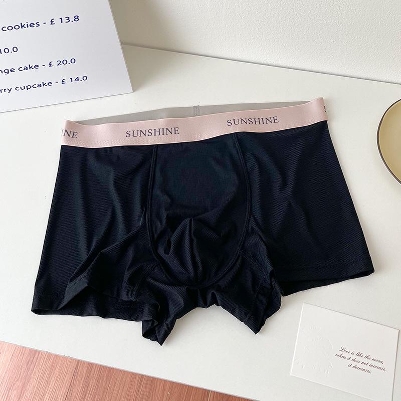 Men's New Summer Light Ice Silk Breathable Comfortable Hip Flat Angle Briefs