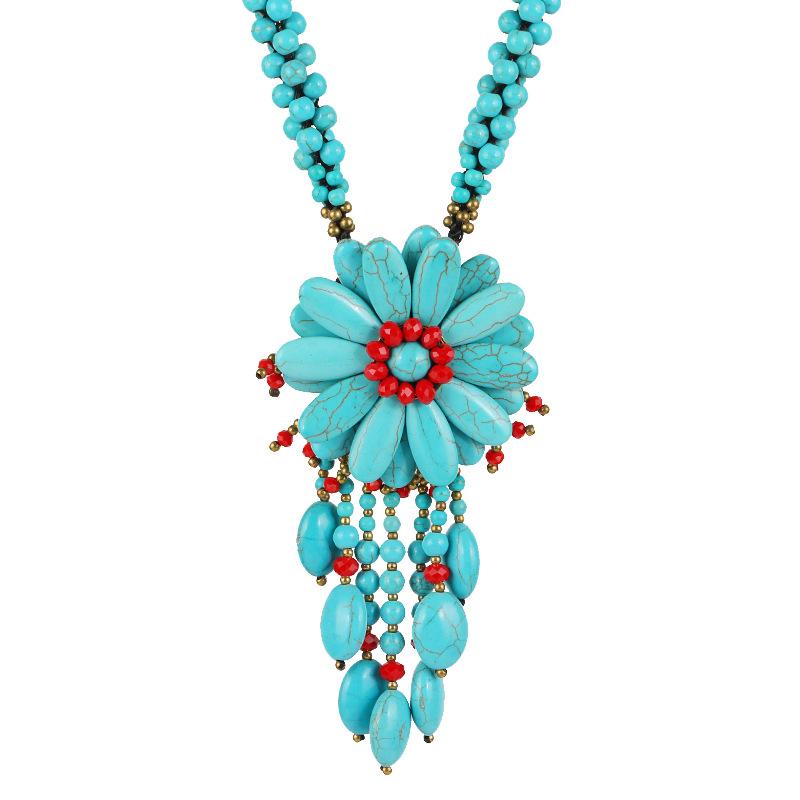 Handgefertigte Halskette im ethnischen Stil mit türkisfarbener Blume für Damen, mittellang, Temperament, personalisierte Pulloverkette, Anhänger mit Fransen und Schmuck