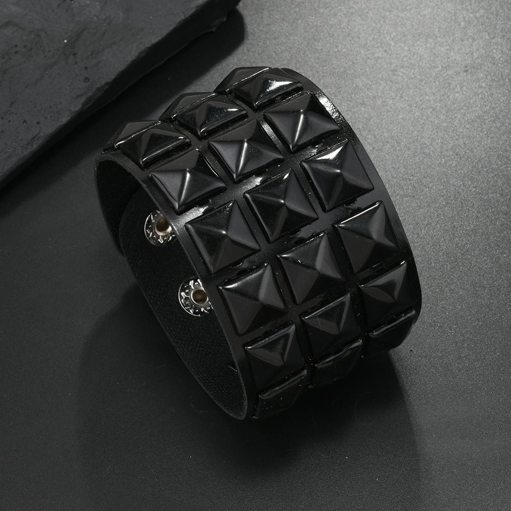 Punk Hip-Hop Rhinestone Bracelet Retro Western Wasteland Hottie Leather Snap Bracelet for Women Jewelry HUANZHI New