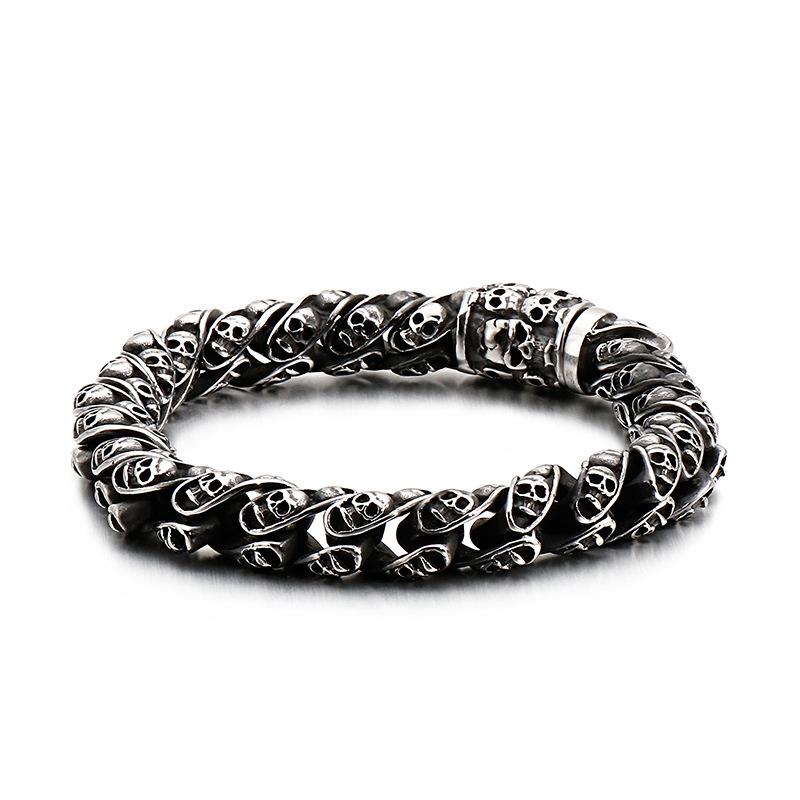 European and American Men's Stainless Steel Creative Skull Bracelet, Personalized Punk Locomotive Ghost Head Bracelet, Titanium Steel Jewelry