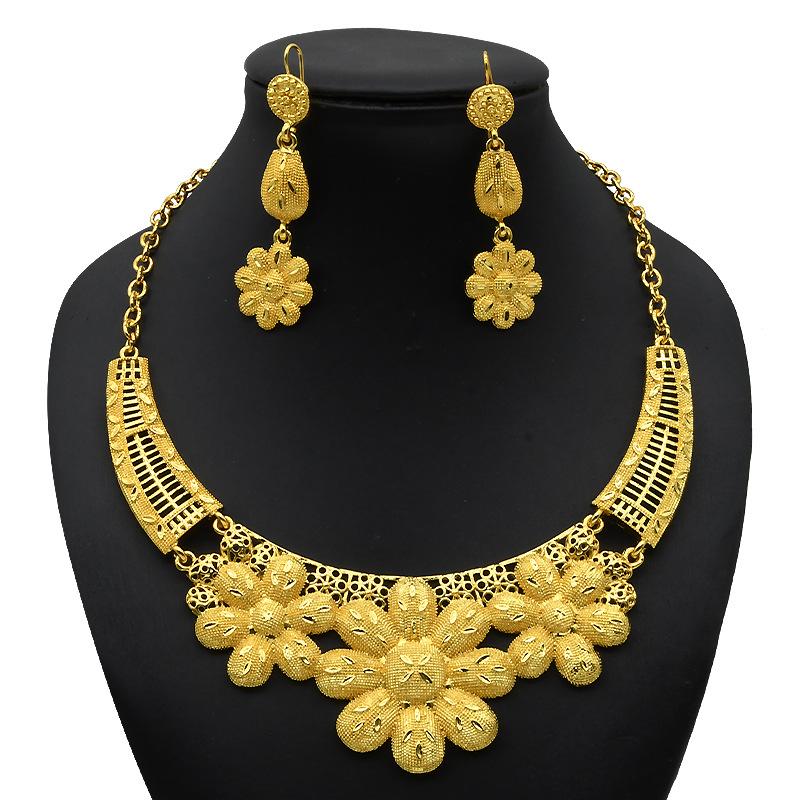 Two-Piece 24K Gold-Plated Alloy Dubai Bride Necklace Earrings Set Indian-Saudi Arabian Women's Wedding Gift for Party Occasions