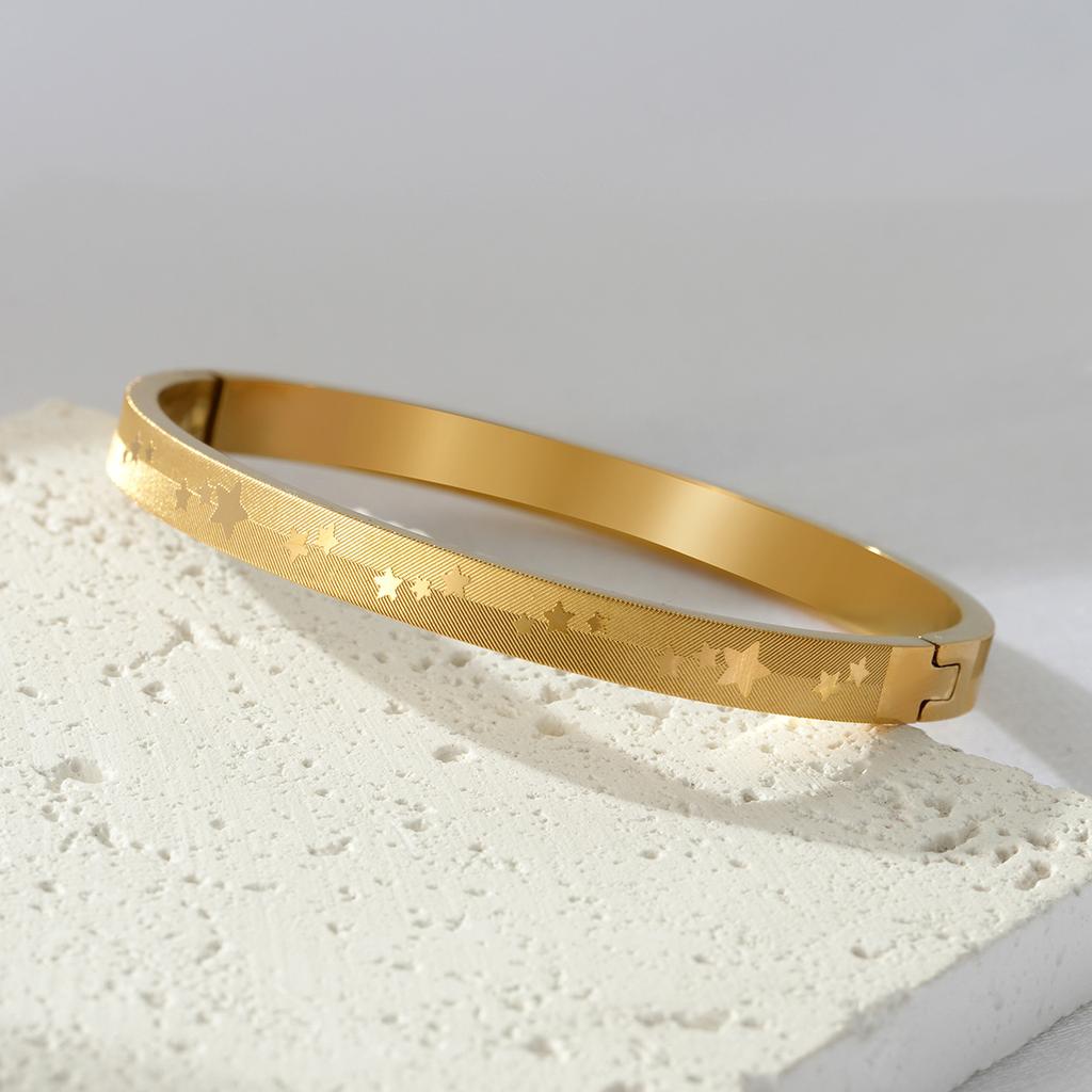 New Titanium Steel Bracelet Creative Corrosion Pentagram Grid Buckle Couple Bracelet Stainless Steel Decoration