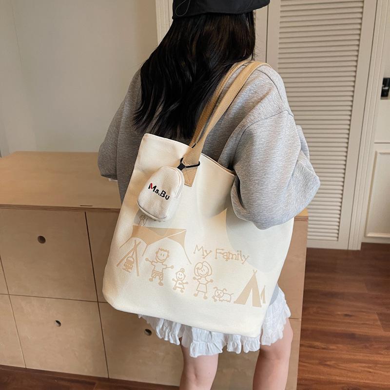 2025 Autumn New Cute Cartoon Shoulder Bag Schoolbag Literary Niche Trend Fashion Large Capacity Canvas Bag Women