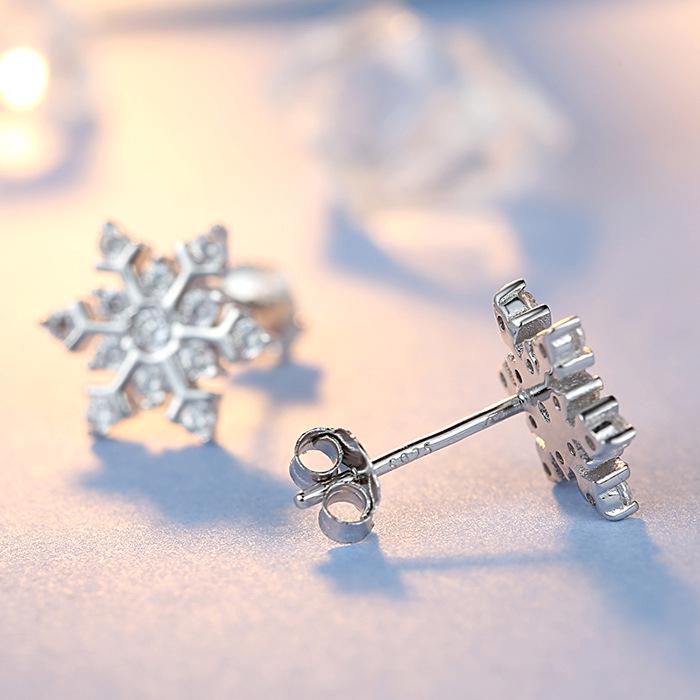 925 Sterling Silver Snowflake Stud Earrings, Simple Christmas Gift in European and American Style