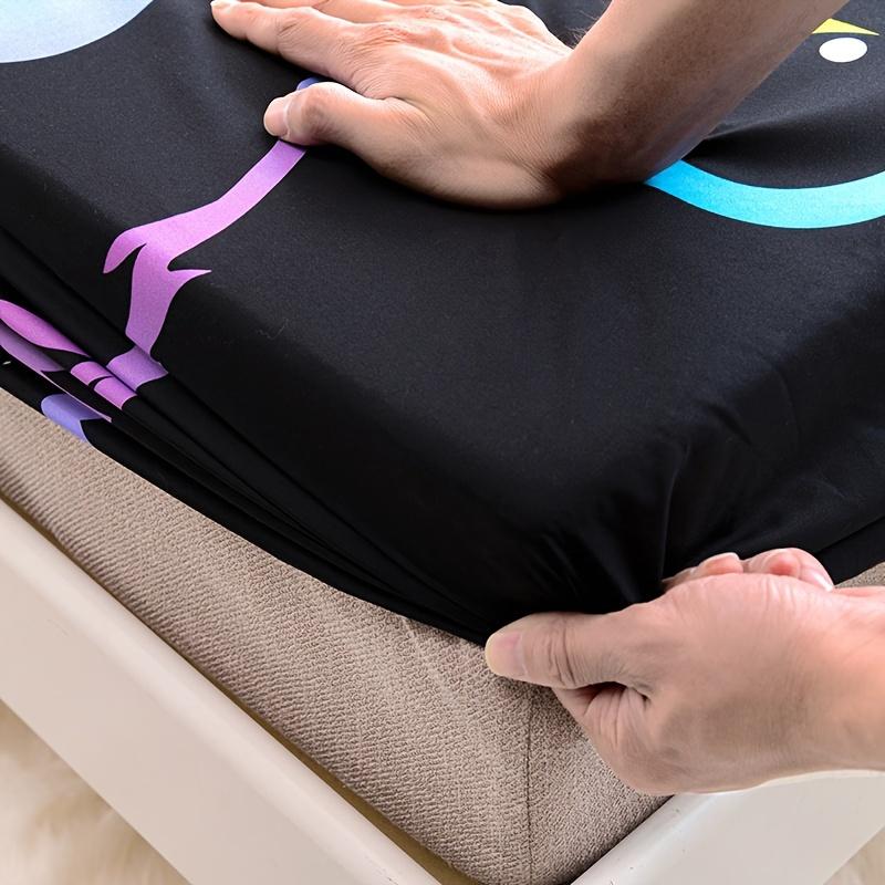Novel Cute Cat Fitted Sheet Set Dustproof Non-slip All Season Mattress Protector Soft Breathable Bedding Set With Deep Pocket