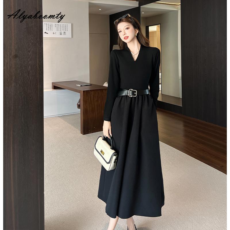 Elegant Fashion Autumn Winter Women Sweater Dress V Neck Kntting Thick Warm Midi Dress Office Lady Black Knitted Dress With Belt
