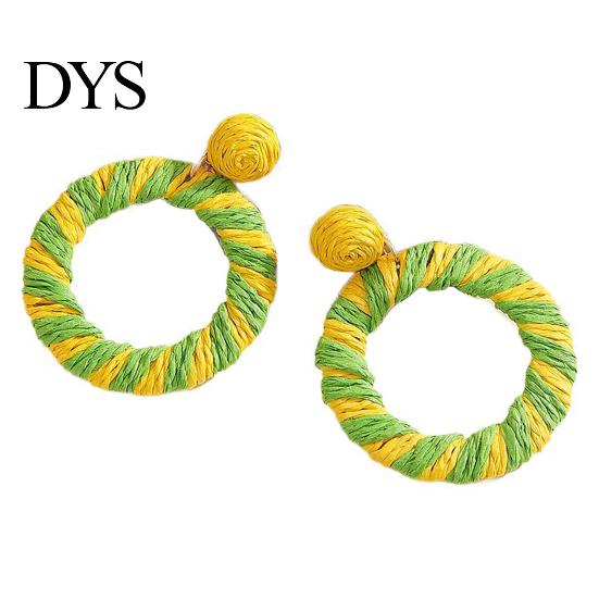 Easy Wear Earlobe Friendly 1 Pair Boho Raffia Circle Earrings for Women, Summer Handmade Large Straw Rattan Round Drop Dangle Earrings, Statement