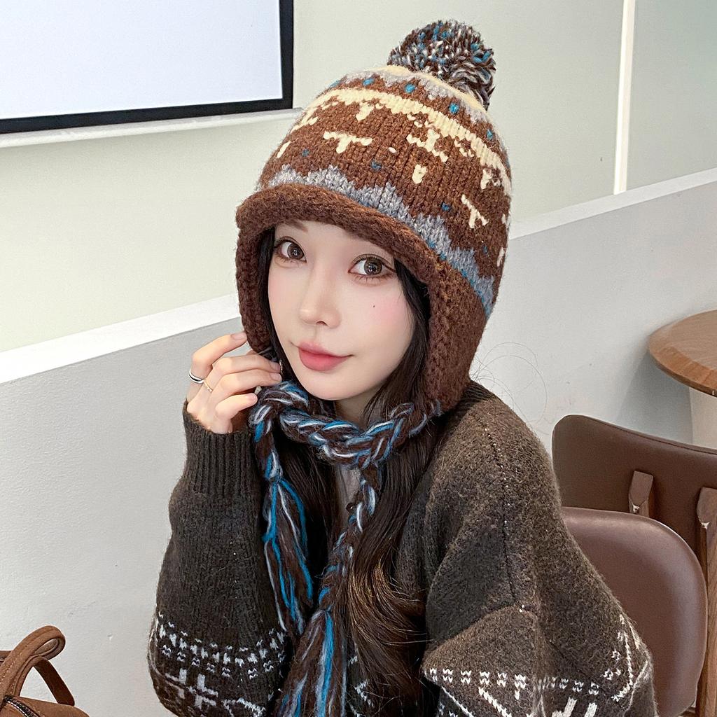 Ethnic Style Contrasting Color Pullover Wool Hat Women'S Winter Warm Ear Protection Knitted Hat Cold Bag Head Lei Feng Hat