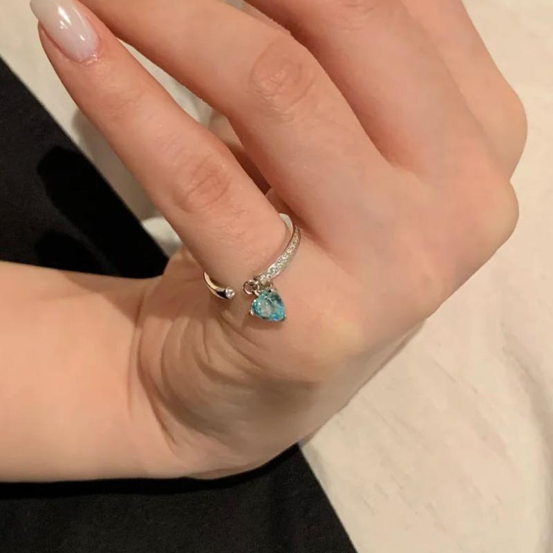 

Light luxury fashion mint blue-green triangle diamond rings for women exquisite tassel design ring party fine jewelry gift resizable серебряный
