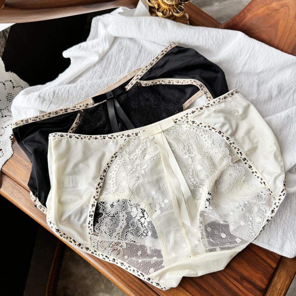 Damshorts med spets och leopardmönster, kant i isilke, för vår och sommar