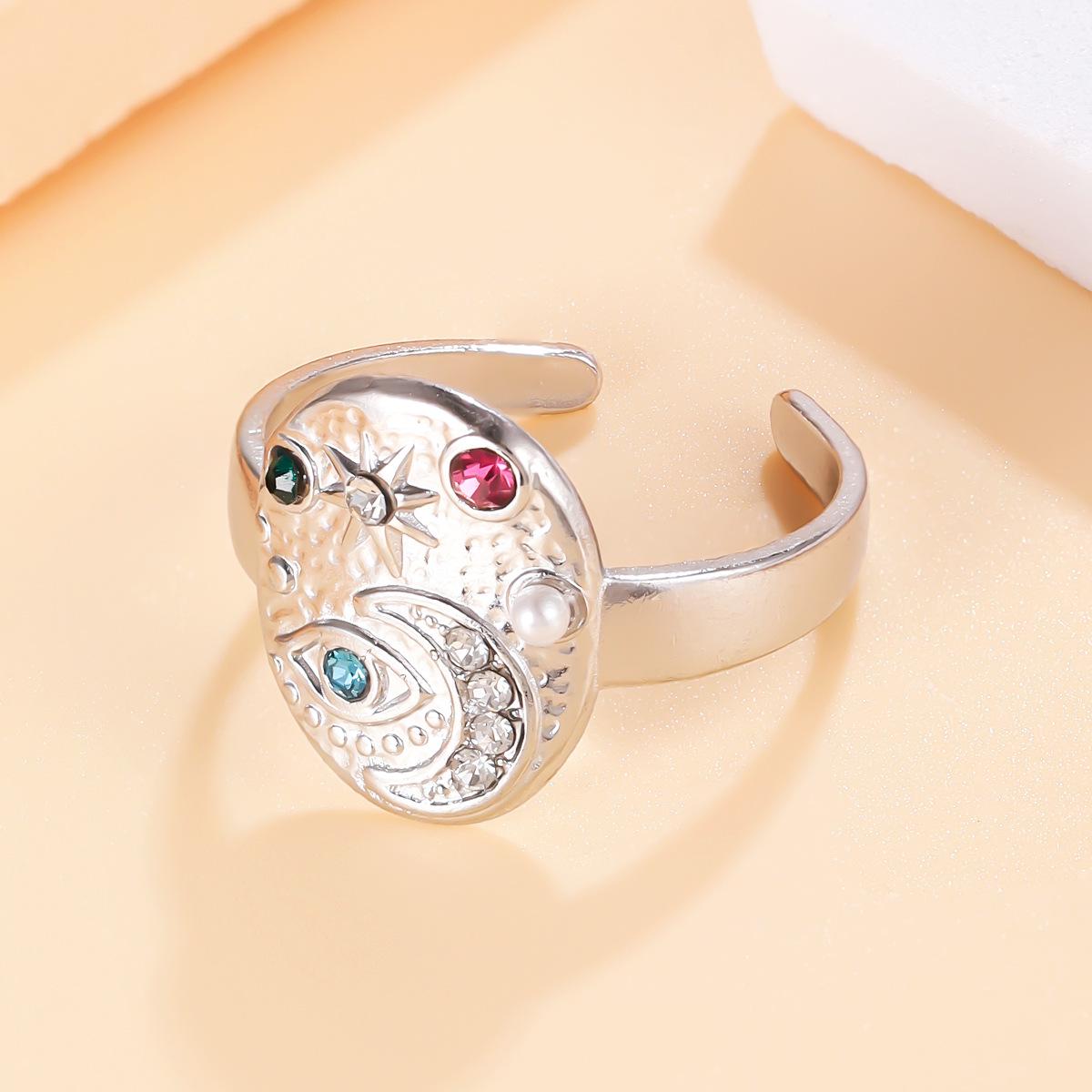 Retro Gold Star & Moon Stainless Steel Ring for Women with Colorful Diamond Inlaid Eight-Pointed Star.