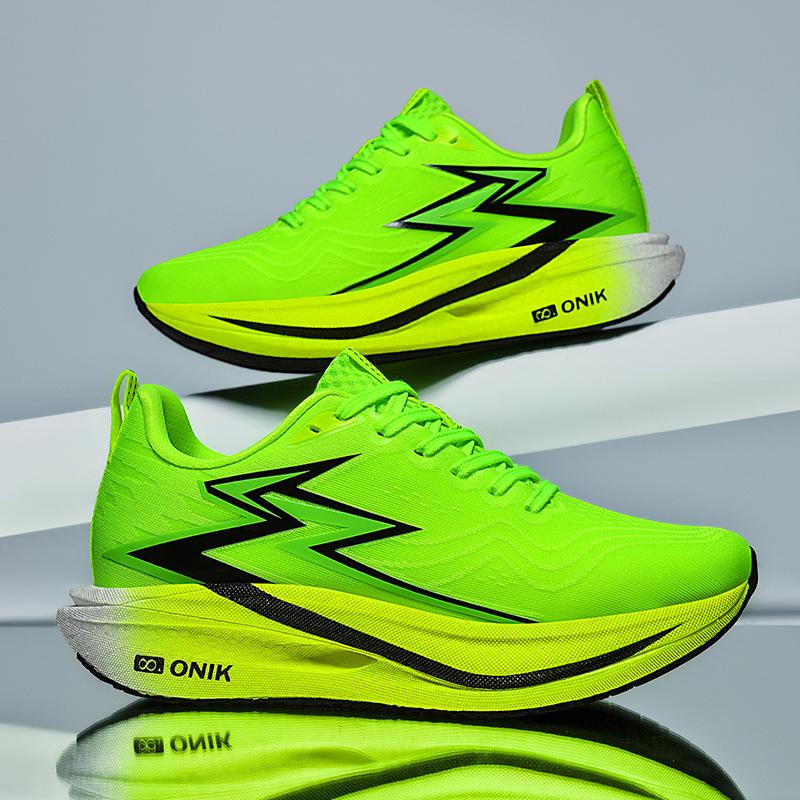 High-quality marathon carbon board running shoes fly-woven breathable sports shoes middle school students racing body test running shoes shock ab