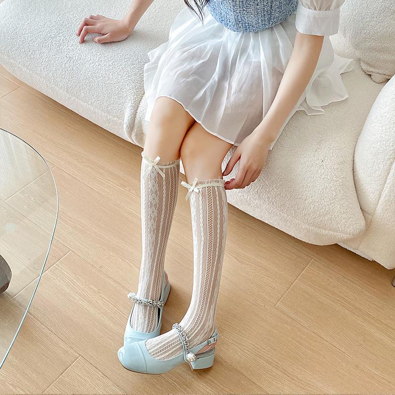 

Кружевной бант Вертикальные длинные чулки Весенне-летние тонкие чулки до колена в стиле Лолита с мелким цветочным узором 1 pair бежевый