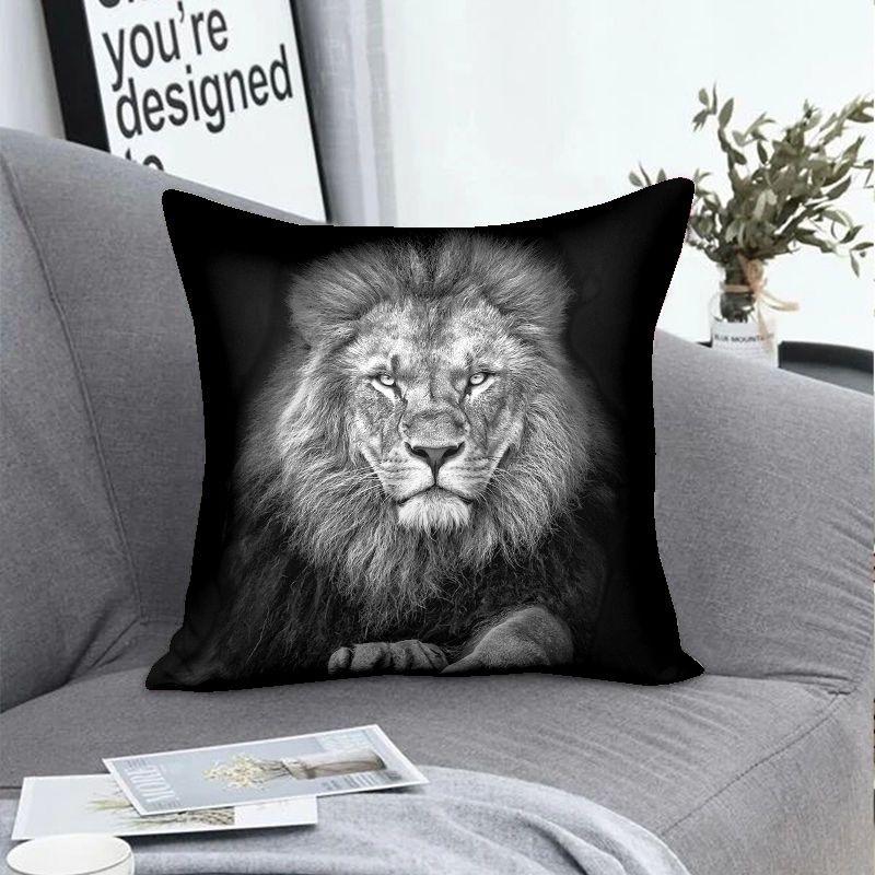 Black and White Personality Lion Pillowcase In The Wind Student Room Decorative Pillow Sofa Cushion Cover Boys Pillow Cover