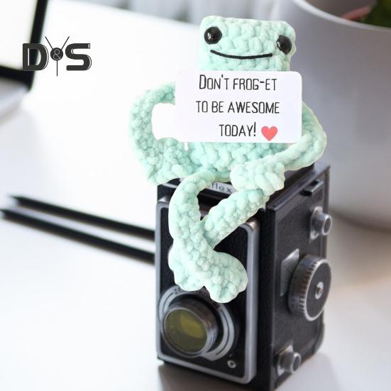 Positive Crochet Frog Doll with Encouraging Card Emotional Support Handmade Knitting Animal Decoration Ornament Stress Relief Toy