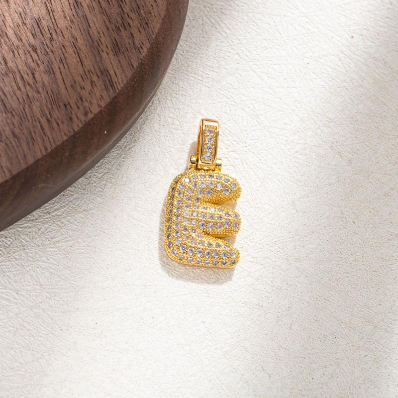 Fashion Pendant Necklace for Women - Trendy Everyday Jewelry Accessory