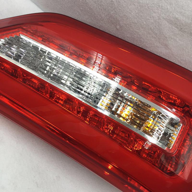 Dongfeng Fengguang 580 Rear Bumper Taillight & Fog/Reverse Light Assembly
