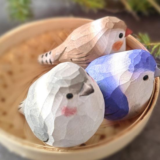 Hand-Carved Painted Wooden Bird Figurine Rustic Small Zebra Finch Statue Sculpture Ornament Decoration for Home Office Living Room