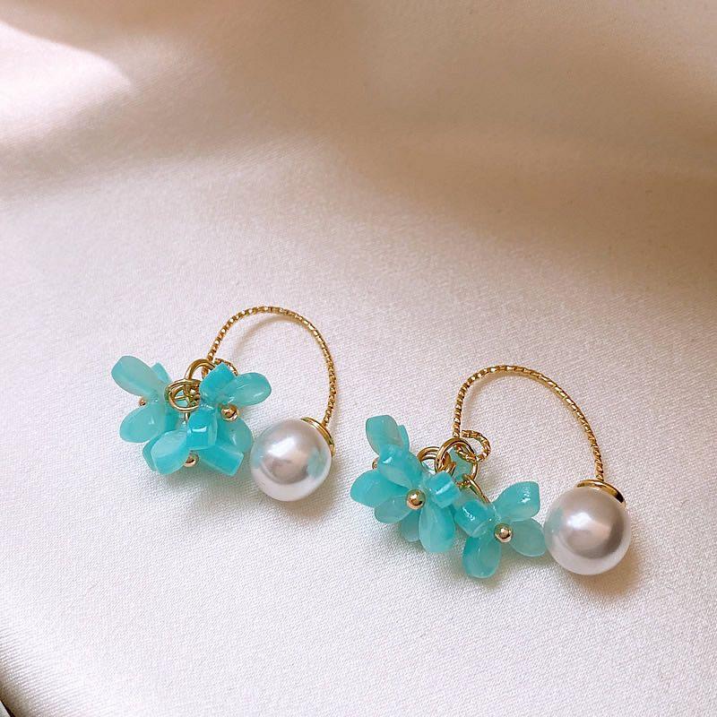 

Golicc Yellow Stud Earrings for Women 2025 New Arrival Best Selling Fancy Summer Vacation Style Earrings Dopamine Ear Rings Blue Stamen Pearl [Holiday Wind]]