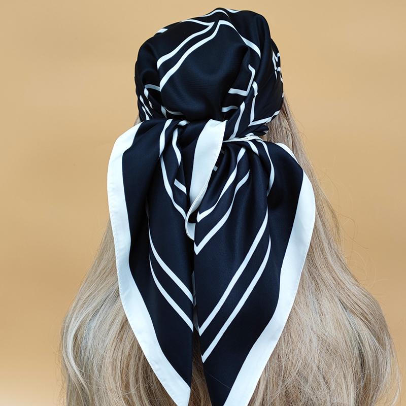 The Four Seasons Beach Kerchief New Style Sunscreen Silk Hijab Women Popular Design Headscarf Luxury 70X70CM Square Scarves