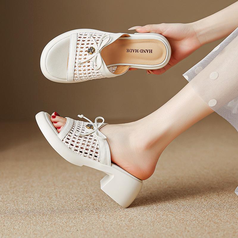 College style woven hollow thick bottom thick heel open toe cool slippers women's versatile round head bow outside wear half drag summer