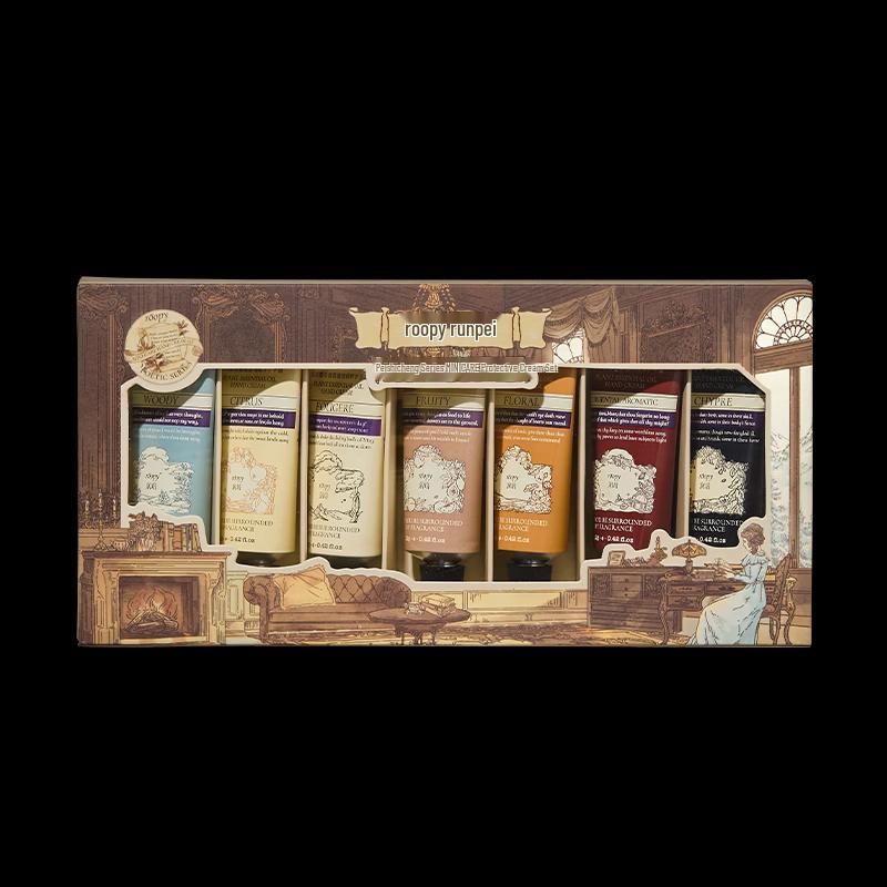 Roopy Snow Forest Villa Hand Cream Gift Set
