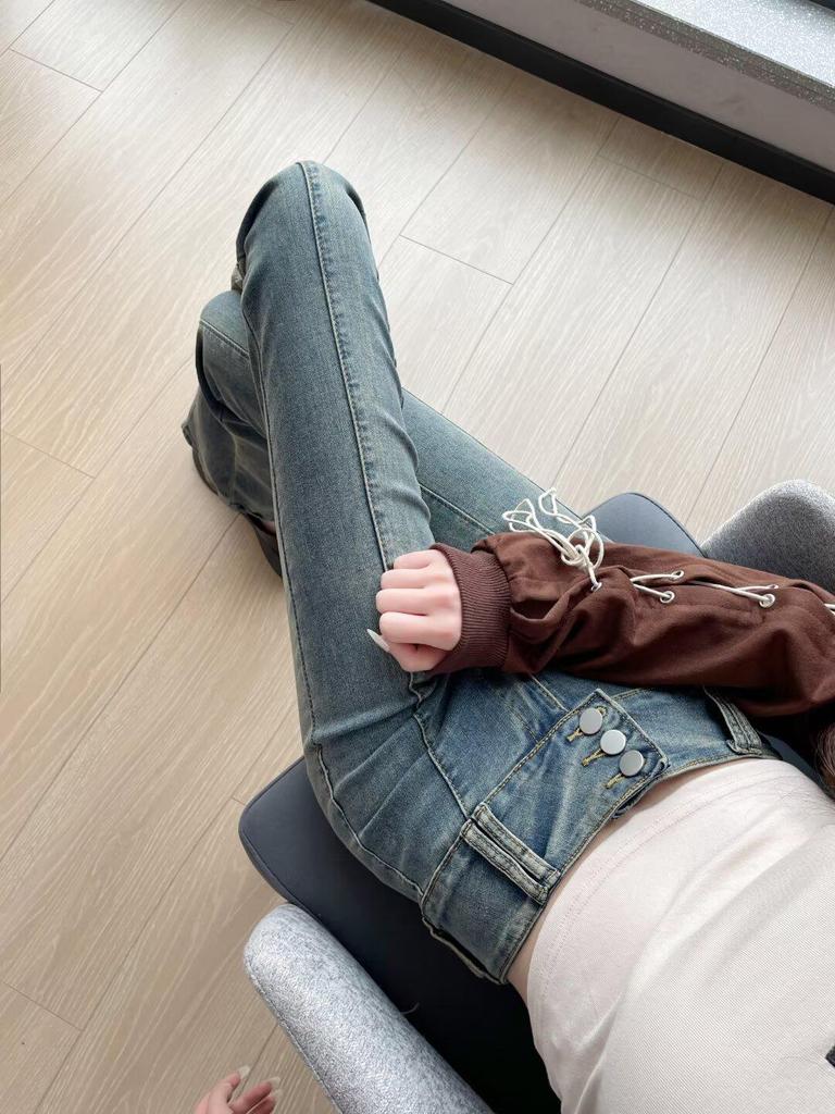 Washed Retro Micro-Flare High-Waisted Jeans for Women - 2024 Autumn Collection: Elastic, Distressed, Slimming, Tall-Looking Long Pants