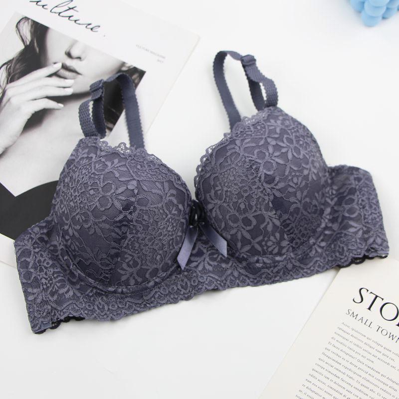 Sexy Luxurious High-end Western-style Lingerie Set Featuring A Fashionable Push-up Lace Bra and Skin-friendly Breathable Panties