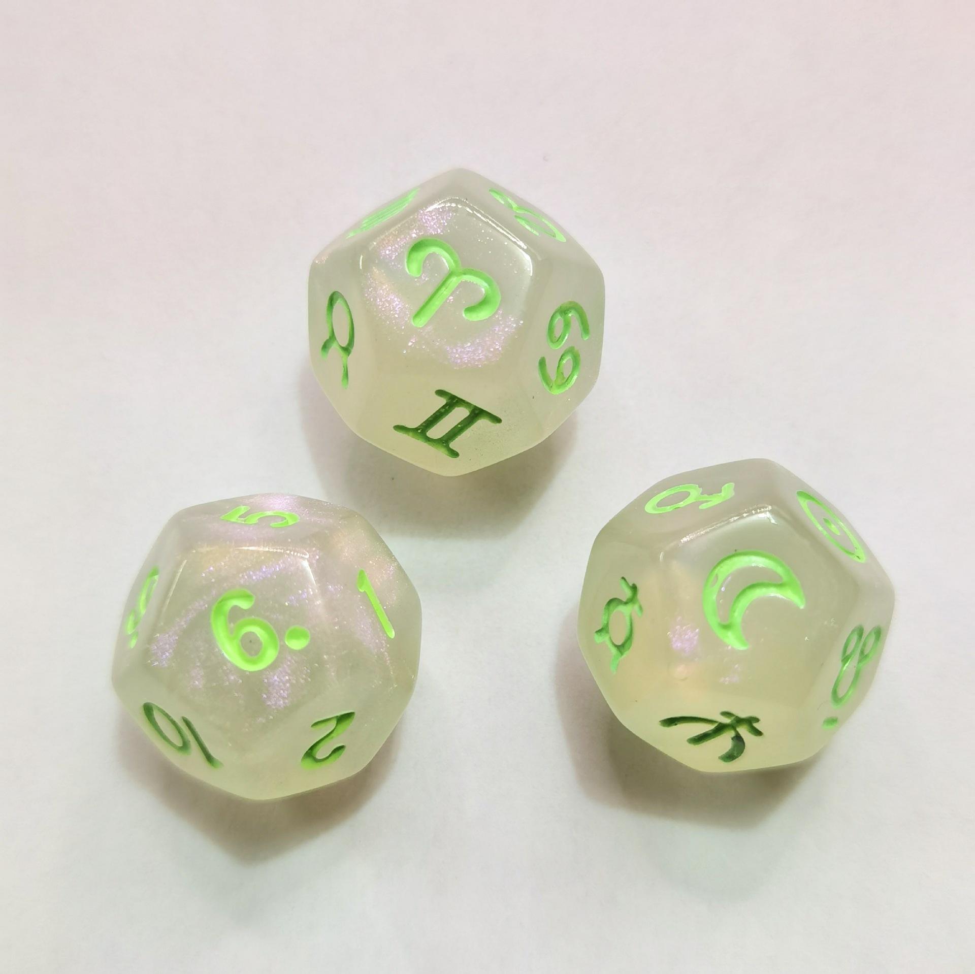 

3 шт./комплект Рунний кубик 8-сторонній/12-сторонній кольоровий багатогранний кубик Сузір’я Таємничий ерудований кубик удачі для партії Гра в карти Настільна гра 12-sided