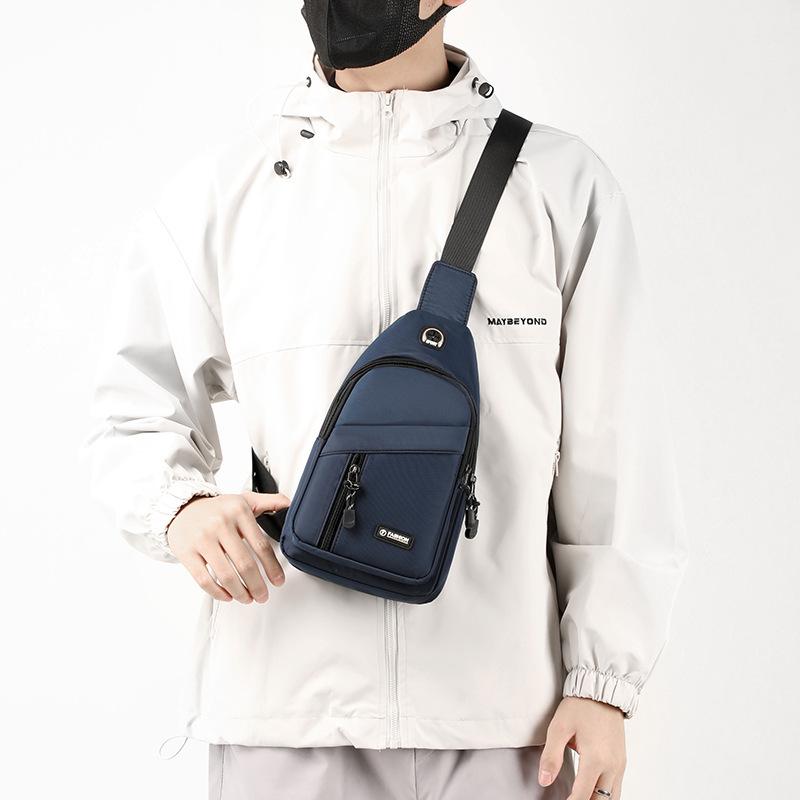 Men's breast bag, casual shoulder bag, light travel sports chest bag, versatile trend fashion men's crossbody small backpack