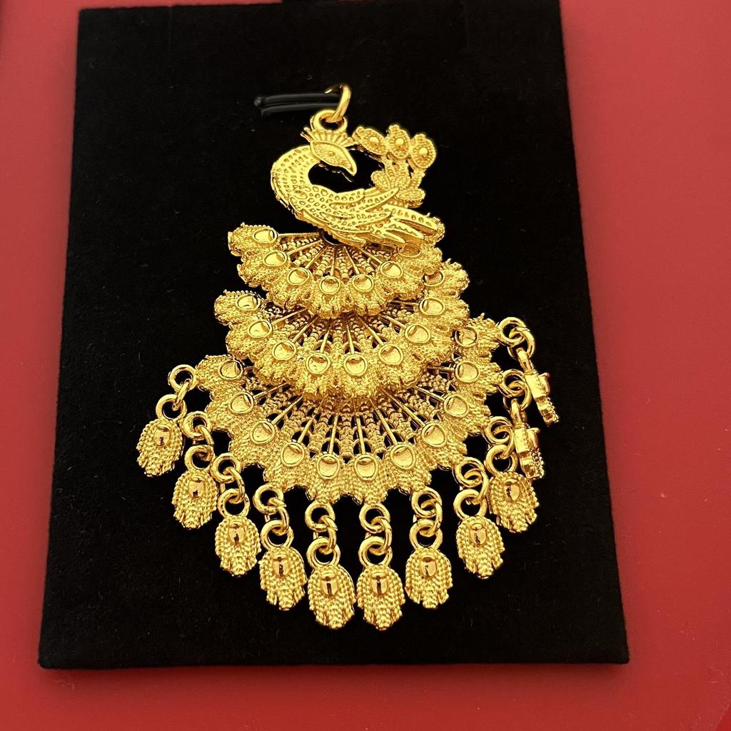 Gold Peacock Tassel Pendant Necklace – Elegant Ethnic Style for Women