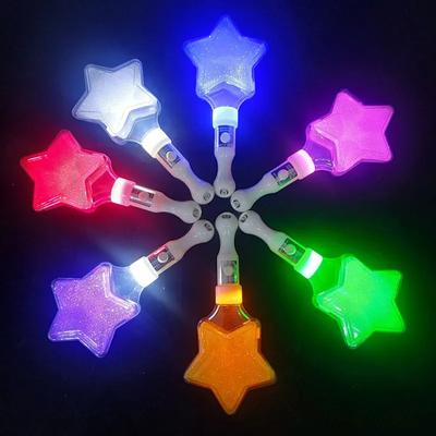Leuchtender LED-Zauberstern-Zauberstab, Geschenkidee, leuchtende Partydekoration, Leuchtstab für Kinder, Jungen und Mädchen, fröhliche fluoreszierende Geburtstagsfeier-Dekorationen