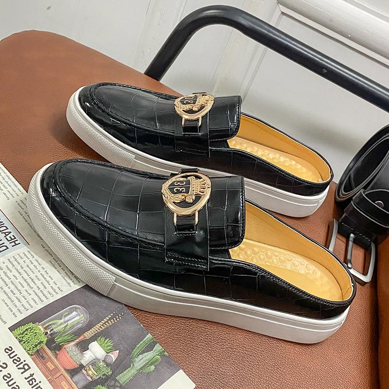 Fashion Breathable Loafers Men Shoes PU Mules Striped Embossed Pattern Flats Slip-on Half Sandals Male Casual Comfortable Leather Shoes