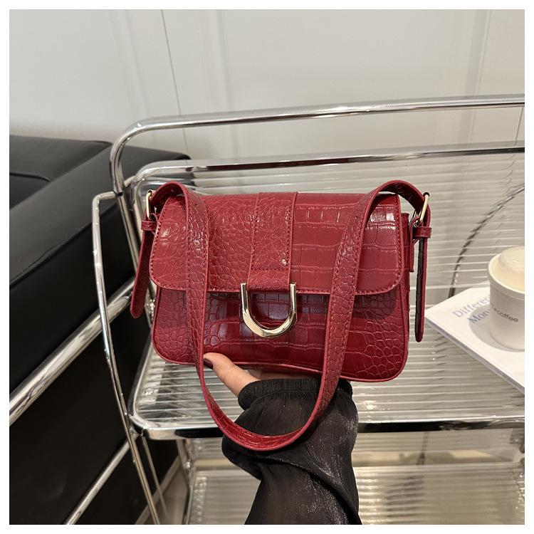 

Трендовая сумка кроссбоди в ретро-стиле с узором под камень - издание 2025 года красный