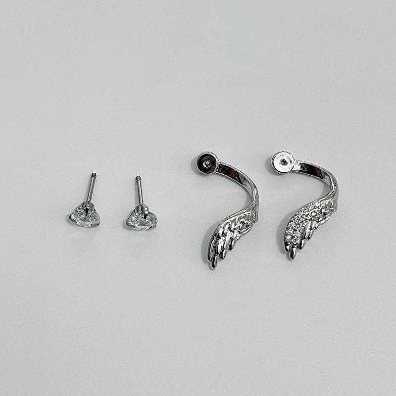 New 2025 Fashion Wing Ear Bone Nail Stud Earrings for Women Zircon Sparkling Zircon Gifts Trendy Fashion Accessory