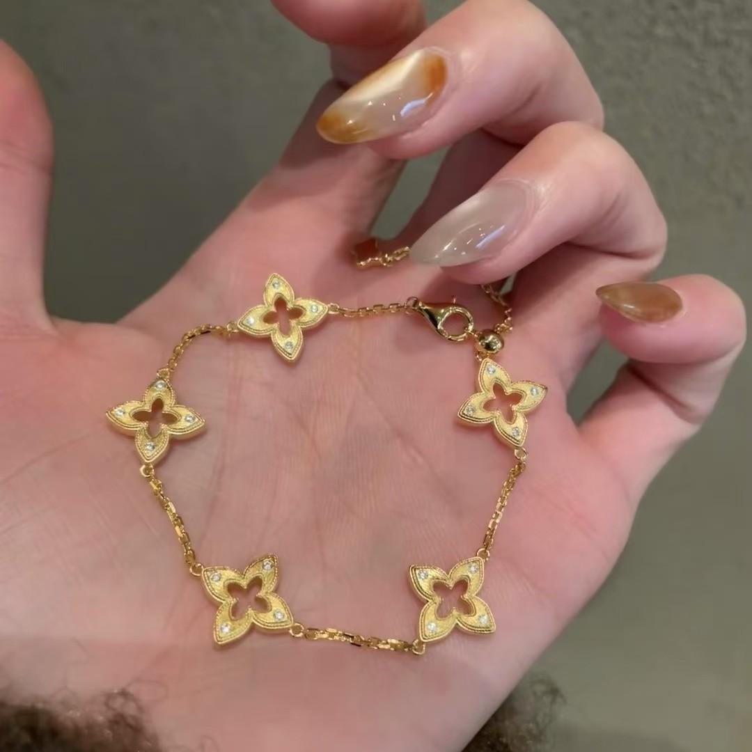 

Браслет с цветком клевера с цирконом, браслет в стиле легкой роскоши, модный и универсальный, новые ювелирные изделия