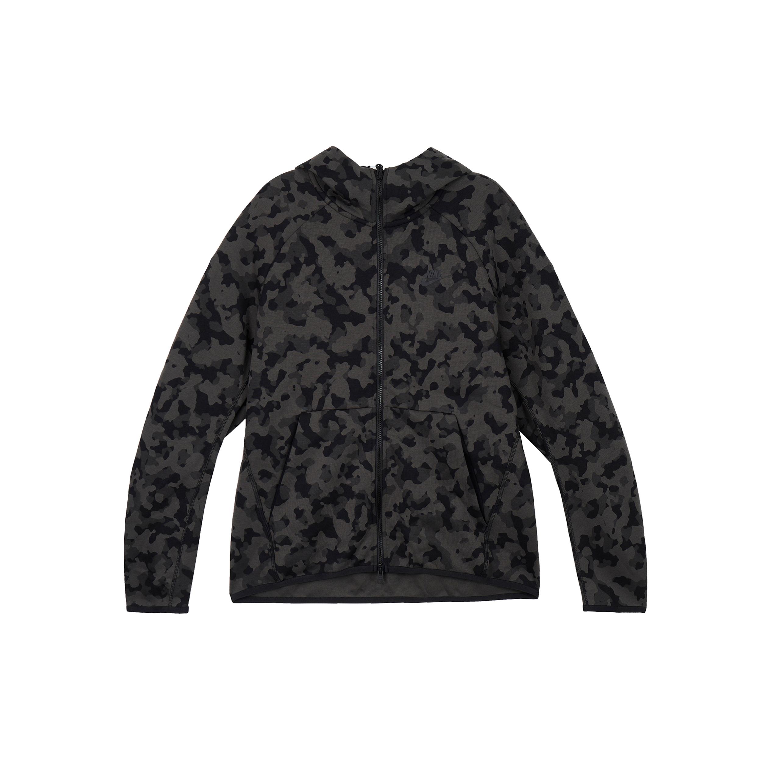 Худи Nike Sportswear Tech Fleece CJ5976-010 S