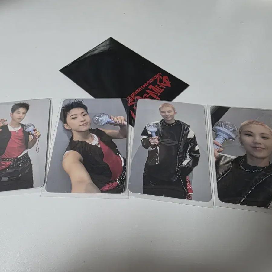 

Семнадцать Хоши Уджи Фан Фанконцерт Карат Зона Набор