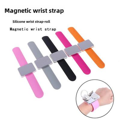 Magnetický silikonový náramek na kadeřnictví s klipem na absorbér jehel